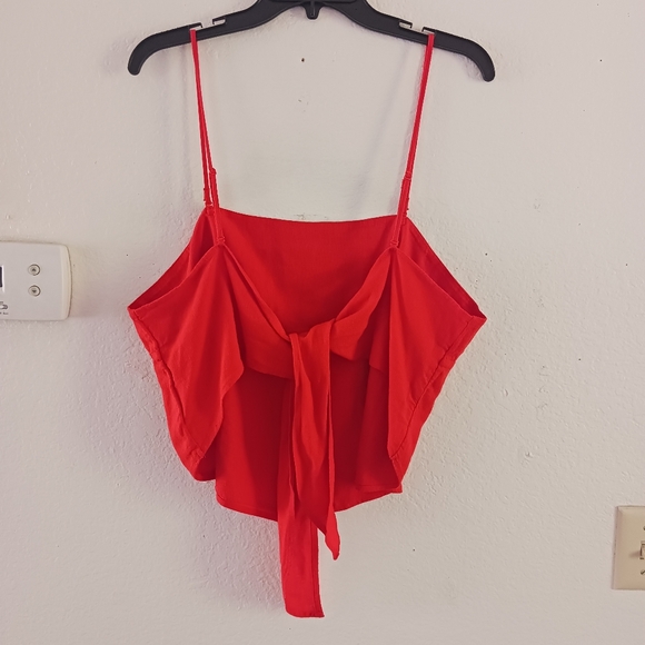 A New Day Tie Back Top‎ - Picture 5 of 8